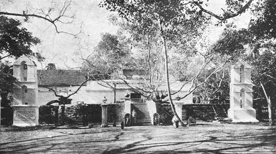 MahabodhiVihara-Anuradhapura_pre1920